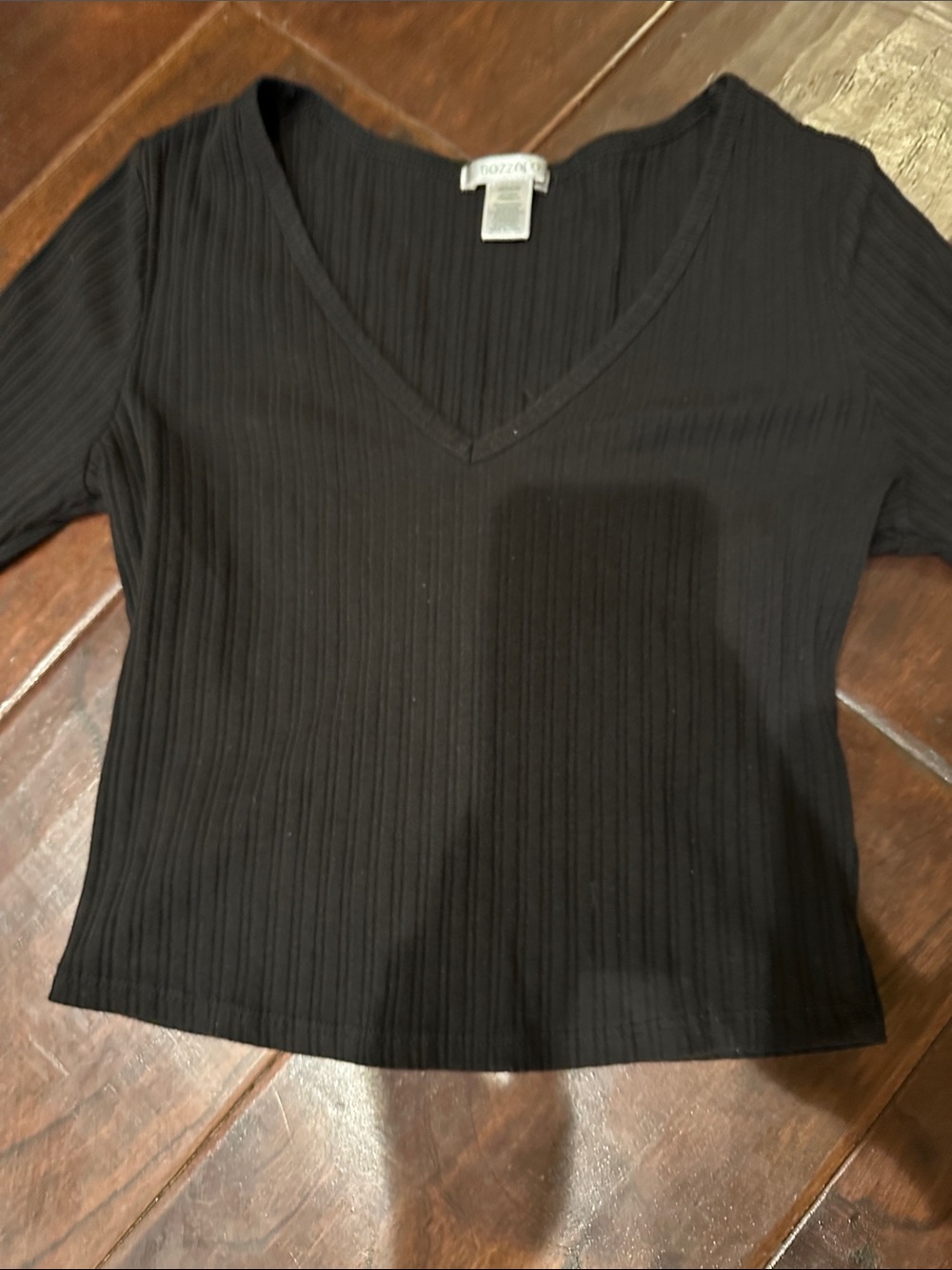 Black Ribbed V-Neck Short Sleeve Top